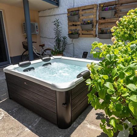 Self Check-In Apartment With Jacuzzi Μόσταρ Εξωτερικό φωτογραφία