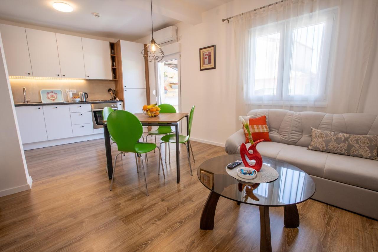 Self Check-In Apartment With Jacuzzi Μόσταρ Εξωτερικό φωτογραφία