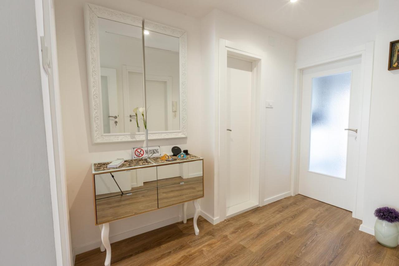 Self Check-In Apartment With Jacuzzi Μόσταρ Εξωτερικό φωτογραφία