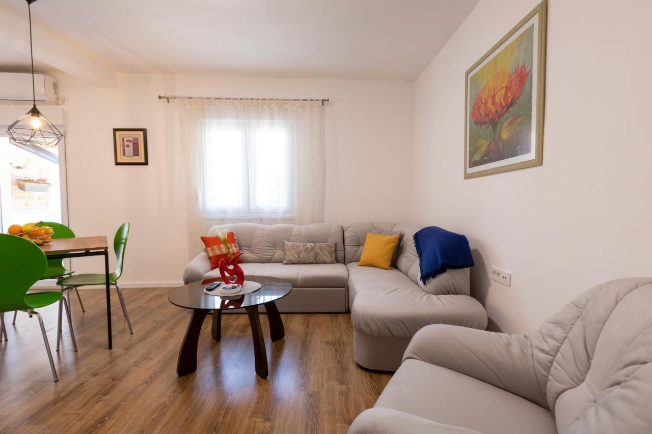 Self Check-In Apartment With Jacuzzi Μόσταρ Εξωτερικό φωτογραφία