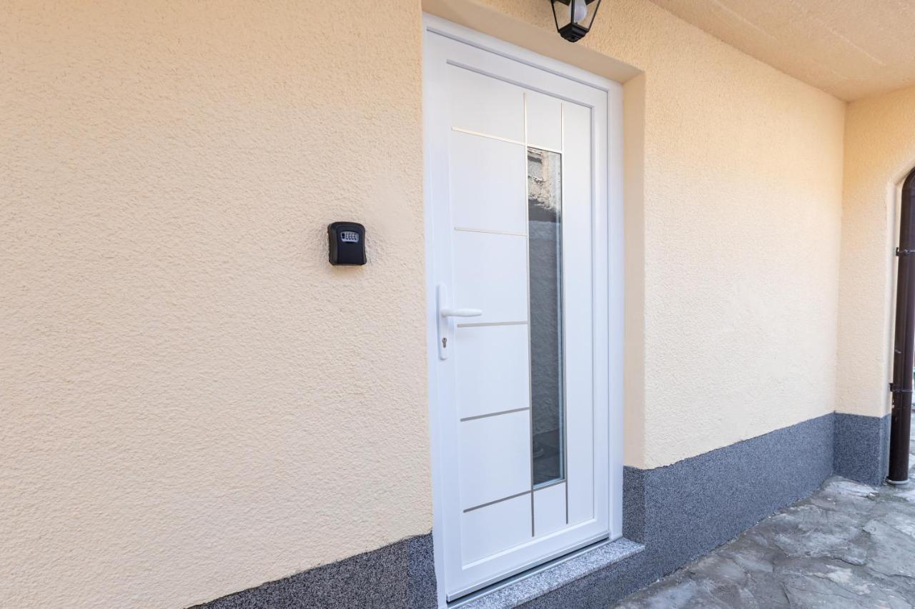 Self Check-In Apartment With Jacuzzi Μόσταρ Εξωτερικό φωτογραφία